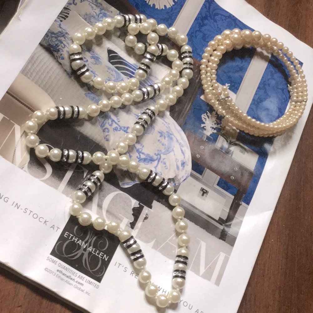 Vintage necklaces antique faux pearl festival Sunday brunch farmer’s market chic